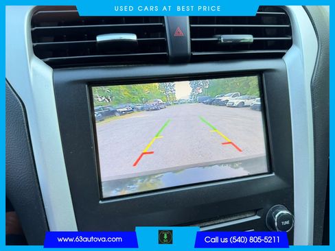 Used 2016 Ford Fusion SE FWD image 16