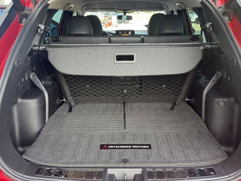 Used 2022 Mitsubishi Outlander SE FWD image 19