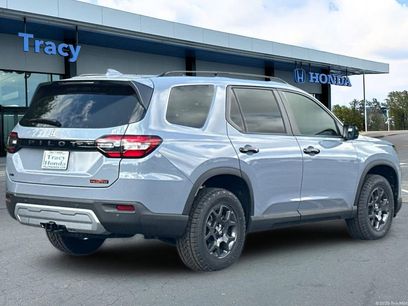 New 2025 Honda Pilot TrailSport