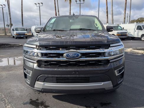 Used 2024 Ford Expedition Max Limited image 9