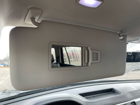 Used 2022 Volkswagen Atlas SE image 25