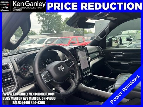 Used 2024 RAM 1500 Laramie AWD/4WD image 19