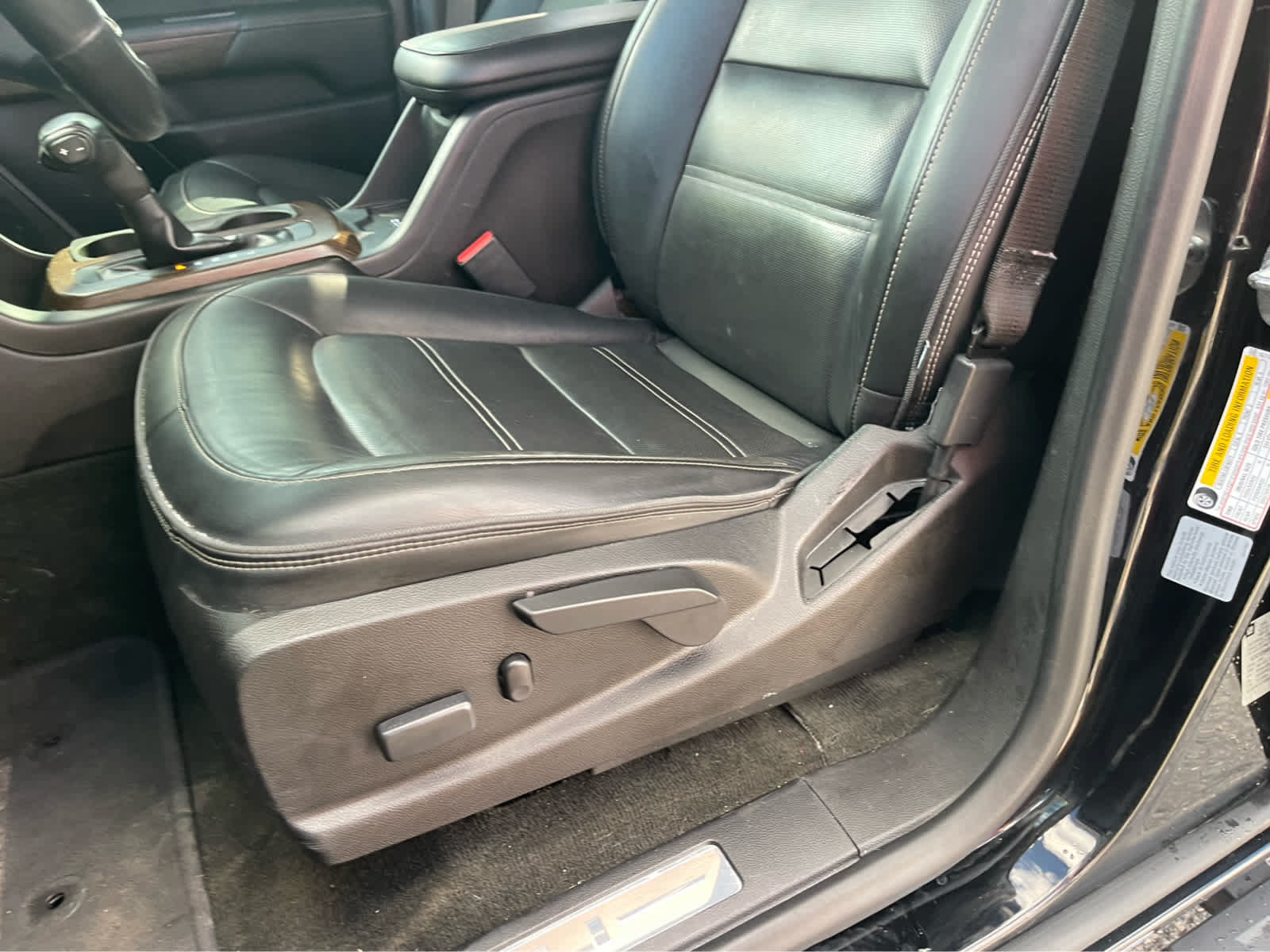 Used 2017 GMC Canyon Denali RWD image 13