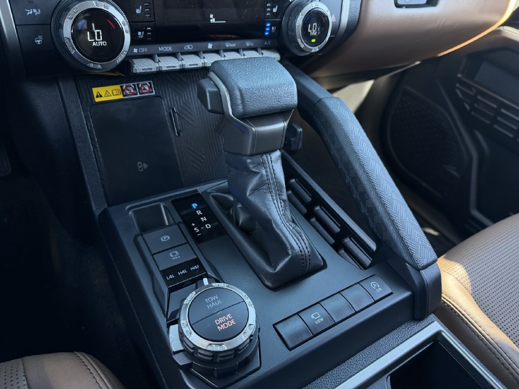 Used 2026 Toyota 4Runner Limited AWD/4WD image 19