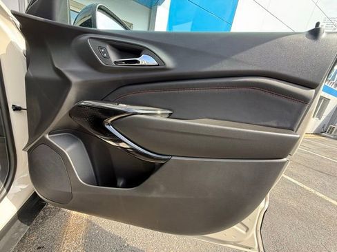 New 2026 Chevrolet Trax RS w/ Sunroof Package image 19