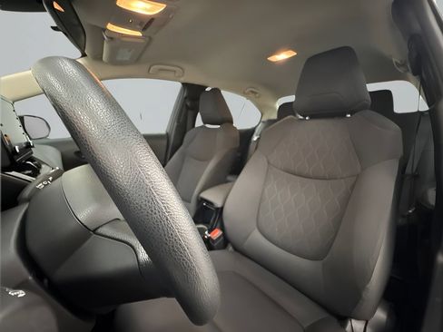Used 2022 Toyota Corolla LE FWD image 10