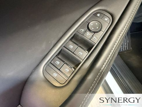 Used 2027 INFINITI QX65 Sport AWD/4WD image 19