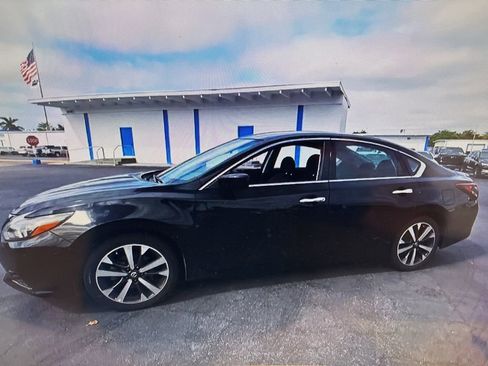 Used 2017 Nissan Altima 2.5 SR image 17