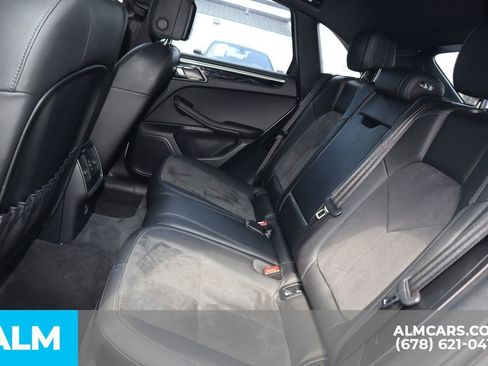 Used 2021 Porsche Macan image 16