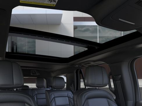 New 2026 Lincoln Navigator Reserve AWD/4WD image 22