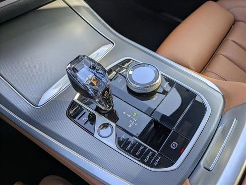 Used 2022 BMW X5 sDrive40i w/ Executive Package image 12