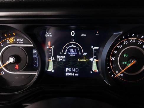 Used 2024 Jeep Wrangler Sport S image 4