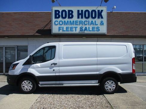 Used 2023 Ford Transit 250 Low Roof w/ Exterior Upgrade Package RWD image 26