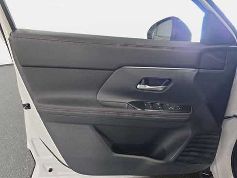 New 2026 Nissan Kicks SR w/ Cold Weather Package AWD/4WD image 26