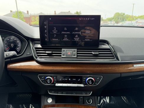 Certified 2023 Audi Q5 2.0T Premium Plus w/ Premium Plus Package AWD/4WD image 13