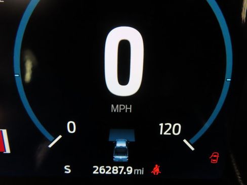 Used 2023 Ford F150 Lariat w/ Equipment Group 502A High image 13