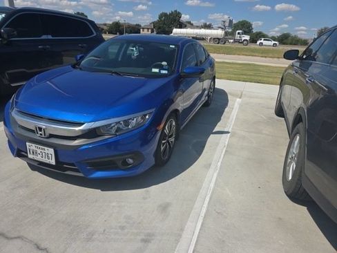 Used 2016 Honda Civic EX-T image 2