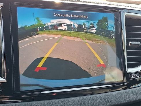 New 2026 Chrysler Voyager LX image 4