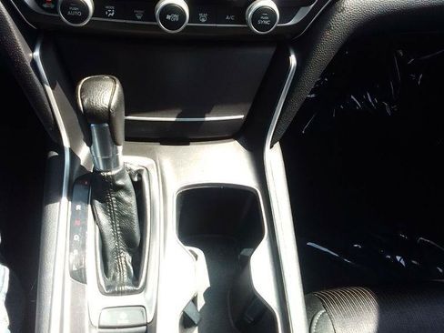 Used 2019 Honda Accord LX image 11