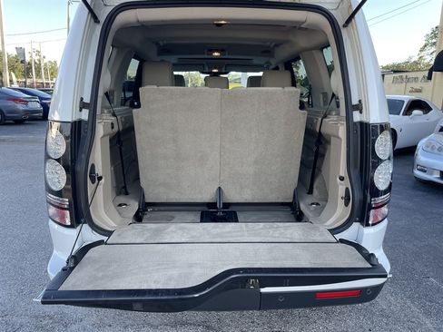 Used 2016 Land Rover LR4 HSE AWD/4WD image 47