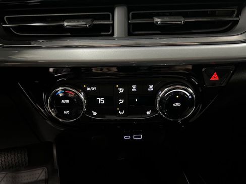 New 2026 Chevrolet Trax LT image 18