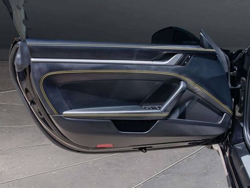 Used 2026 Porsche 911 Carrera RWD image 26