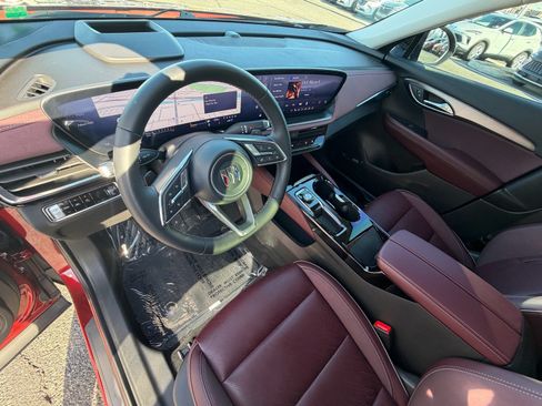 Used 2024 Buick Envision Sport Touring AWD/4WD image 17