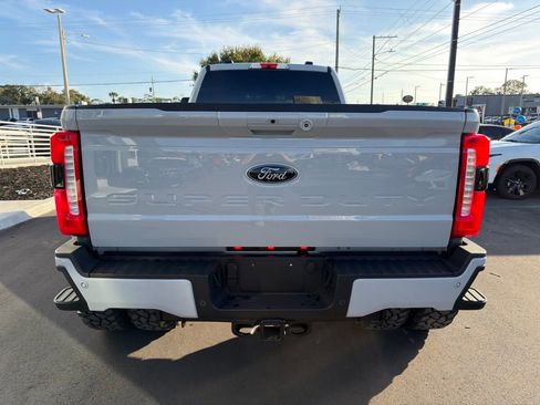Used 2025 Ford F450 Lariat image 5