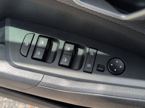 Used 2024 Kia Sportage LX AWD/4WD image 16