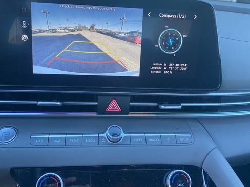 Used 2024 Hyundai Elantra SEL w/ Convenience Package image 5