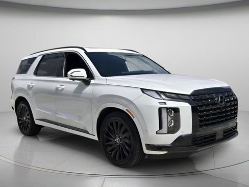 Certified 2025 Hyundai Palisade Calligraphy AWD/4WD image 9