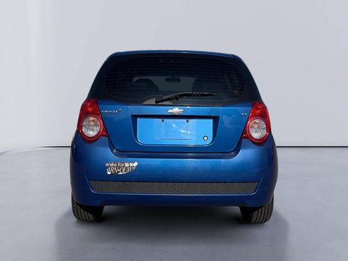 Used 2009 Chevrolet Aveo5 LT FWD image 4