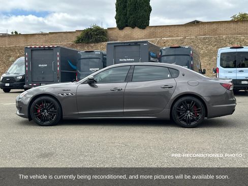 Used 2022 Maserati Quattroporte Modena RWD image 3