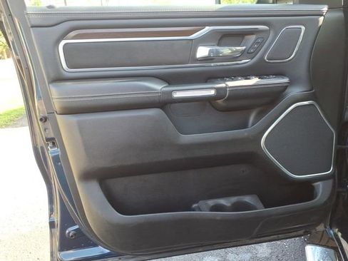 Used 2022 RAM 1500 Laramie AWD/4WD image 10