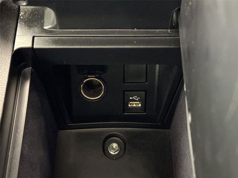 Certified 2023 Toyota Crown Limited image 37