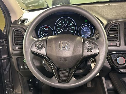 Used 2020 Honda HR-V LX image 17