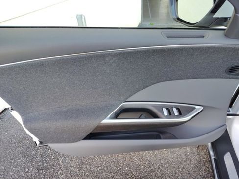 Used 2025 Lucid Air Touring image 21