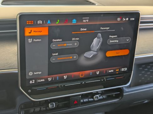 Used 2025 Volkswagen ID. Buzz Pro S Plus RWD image 35
