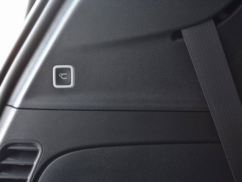 New 2026 Chrysler Pacifica Select image 27