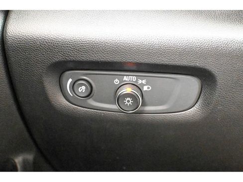Used 2019 Chevrolet Traverse LS AWD/4WD image 42