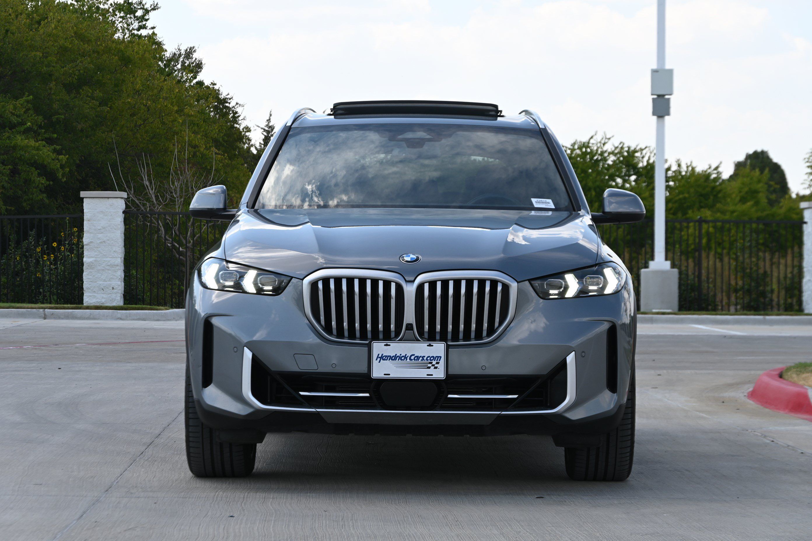 Certified 2025 BMW X5 sDrive40i w/ Parking Assistance Package RWD image 6