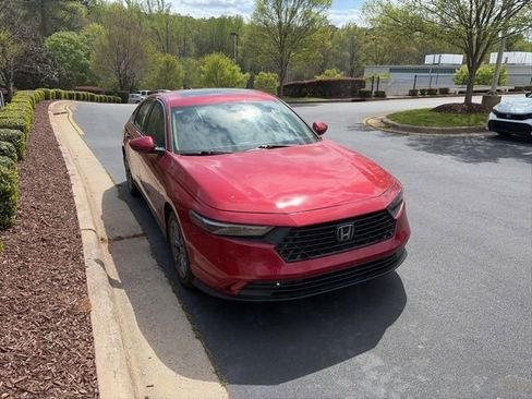 Used 2023 Honda Accord EX image 12