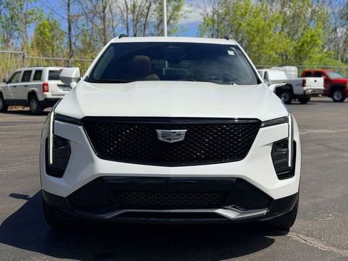 Used 2024 Cadillac XT4 Sport AWD/4WD image 2