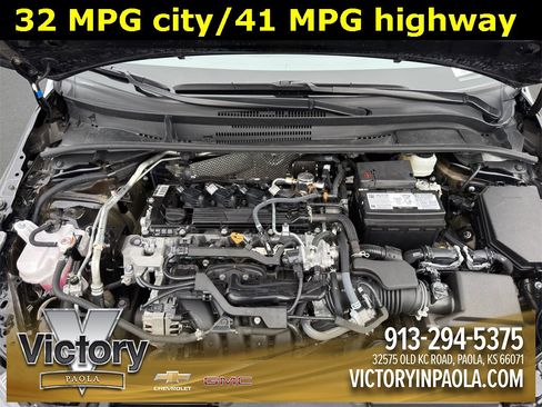 Used 2025 Toyota Corolla LE image 21