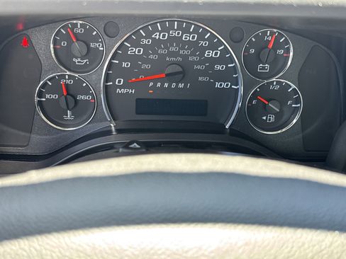 New 2025 GMC Savana 3500 Extended w/ Power Convenience Package image 19