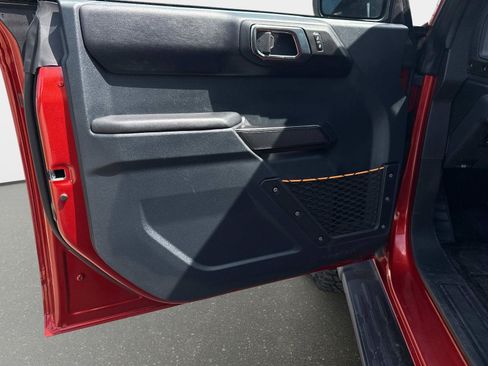 Used 2024 Ford Bronco Badlands w/ Sasquatch Package image 17