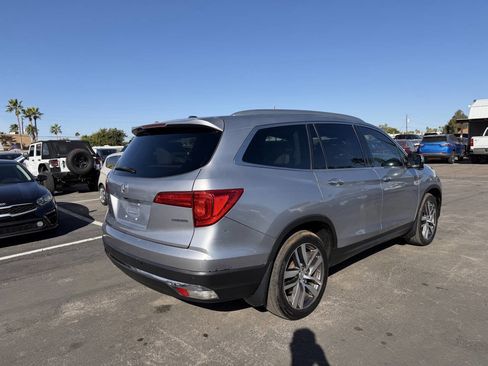 Used 2016 Honda Pilot Touring image 9