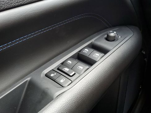 New 2026 Jeep Compass Latitude image 21