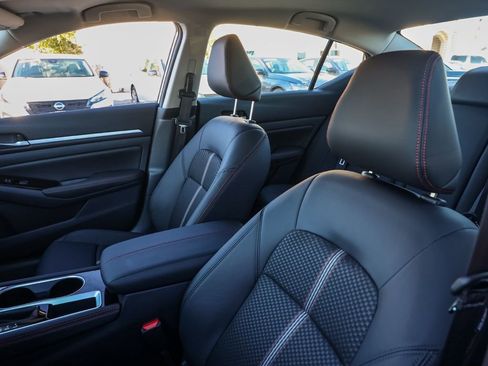 New 2025 Nissan Altima 2.5 SR image 15