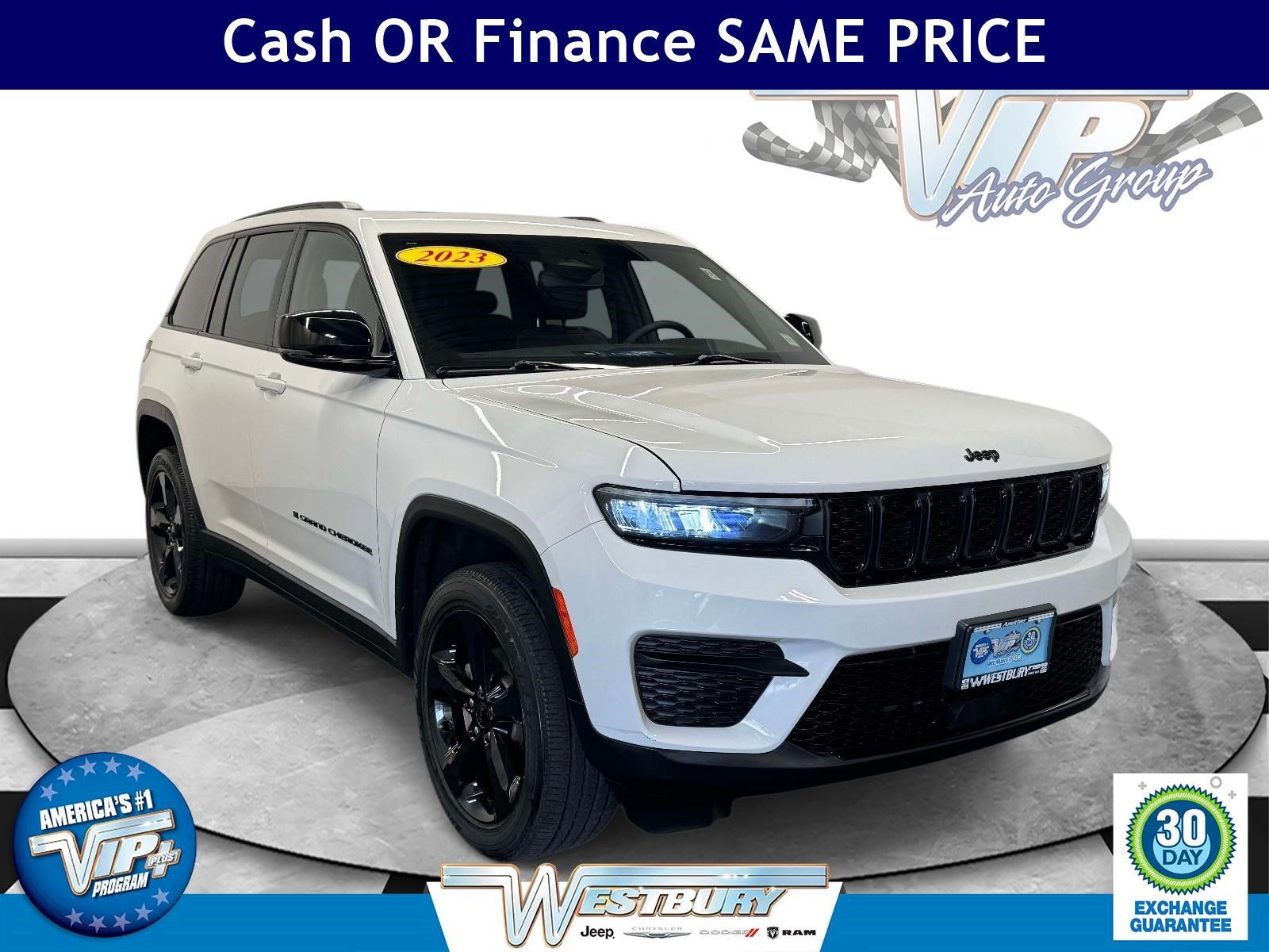 Used 2023 Jeep Grand Cherokee Altitude AWD/4WD image 1
